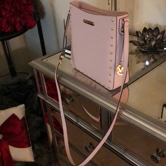 Michael Kors cross body - Picture 2 of 5